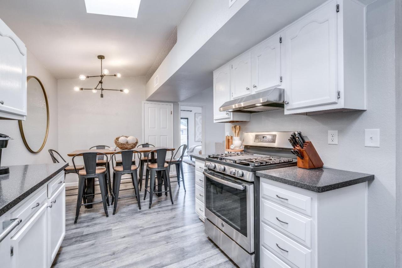 New! Modern • Family Friendly • The Desert Nest Sierra Vista Extérieur photo